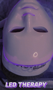 نمونه پاکسازی پوست (کلینیک زیبایی یاس)