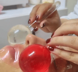 نمونه پاکسازی پوست کلینیک زیبایی پرنیان