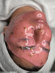 نمونه پاکسازی پوست کلینیک زیبایی اسپادانا